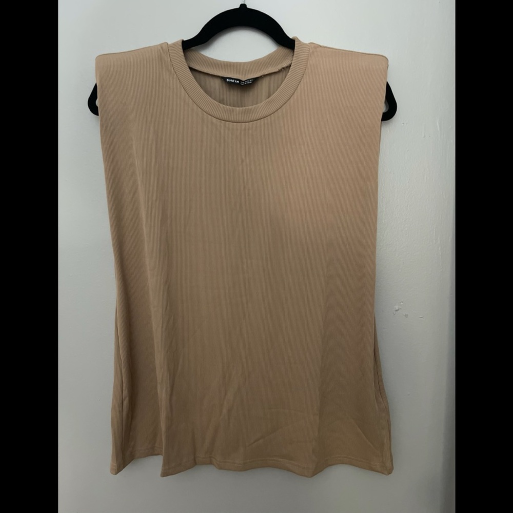 Shein Women’s Sleveeless Padded Shoulder Shirt